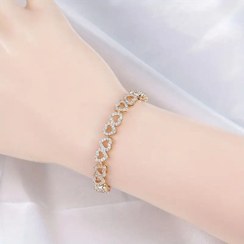 Elegant Shining Cubic Zirconia Heart Bracelet